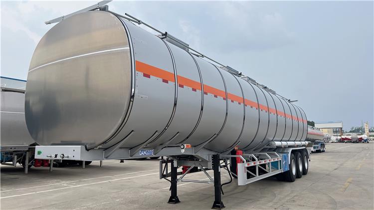 3 Axle 55000 Liters Stainless Steel Tanker Trailer for Sale In Nigeria
