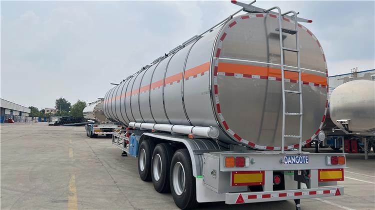 3 Axle 55000 Liters Stainless Steel Tanker Trailer for Sale In Nigeria